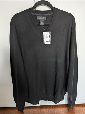 Bloomingdales the Men's Store Black V-Neck Pullover Sweater 100% Merino Wool XL